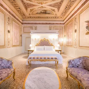 Ca' Bonfadini Historic Experience 5*, Venezia Italia